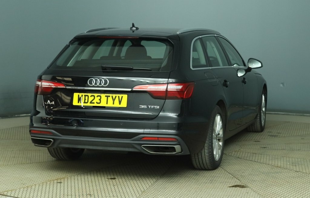 Audi A4 Avant 2L Technik Black #4