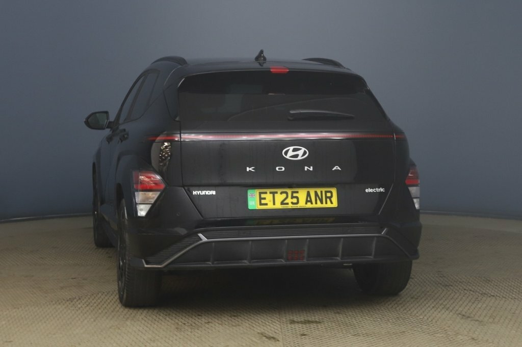 Hyundai Kona Suv Black #5
