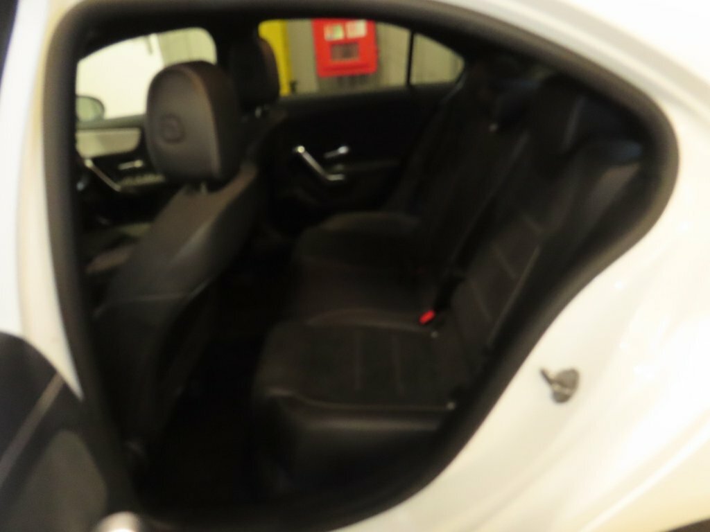 Mercedes-Benz A Class 2L Amg Line Edition White #5
