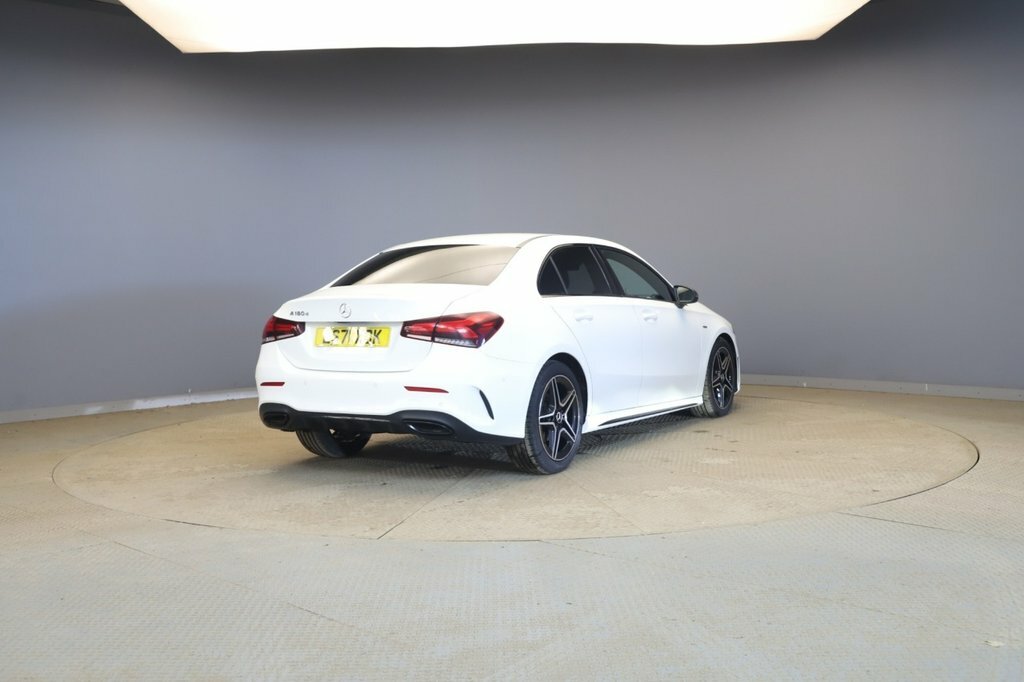 Mercedes-Benz A Class 2L Amg Line Edition White #2