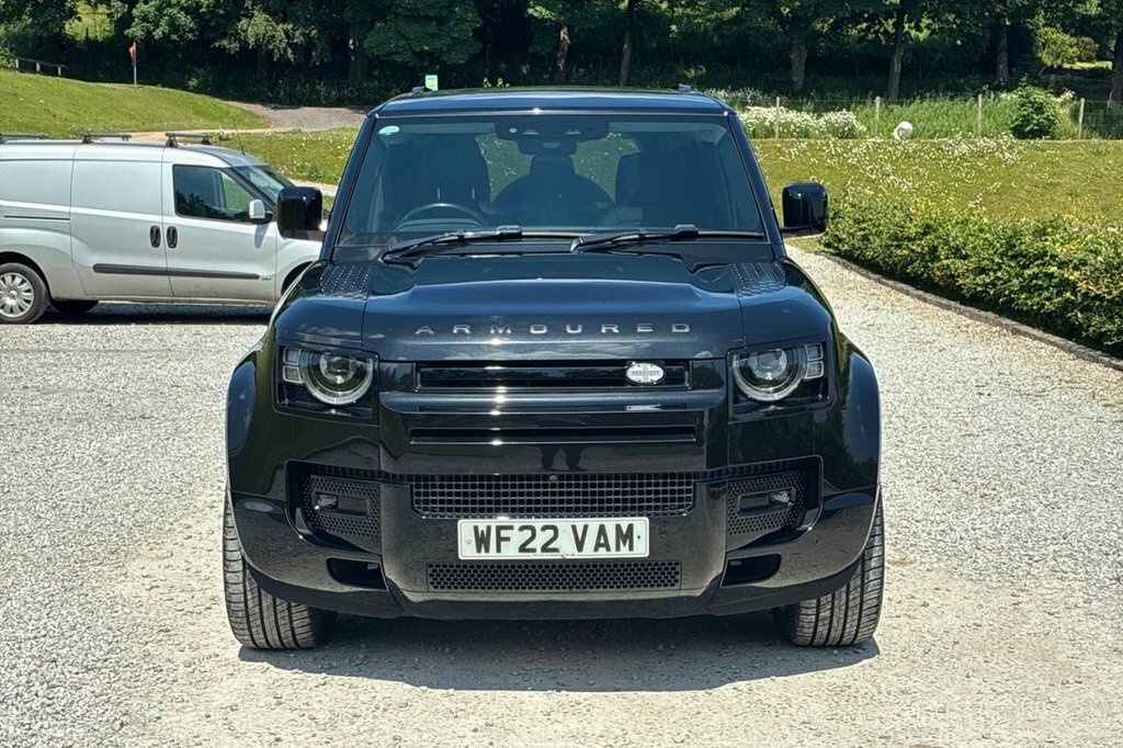 Land Rover Defender 110 3L Xs Edition Black #4