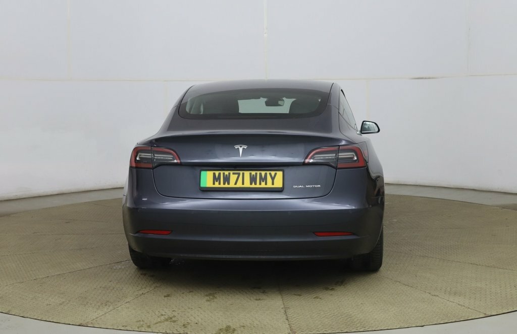 Tesla Model 3 Saloon Grey #6