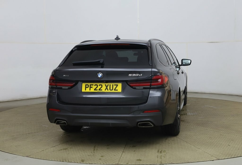 BMW 5 Series 3L M Sport Grey #4