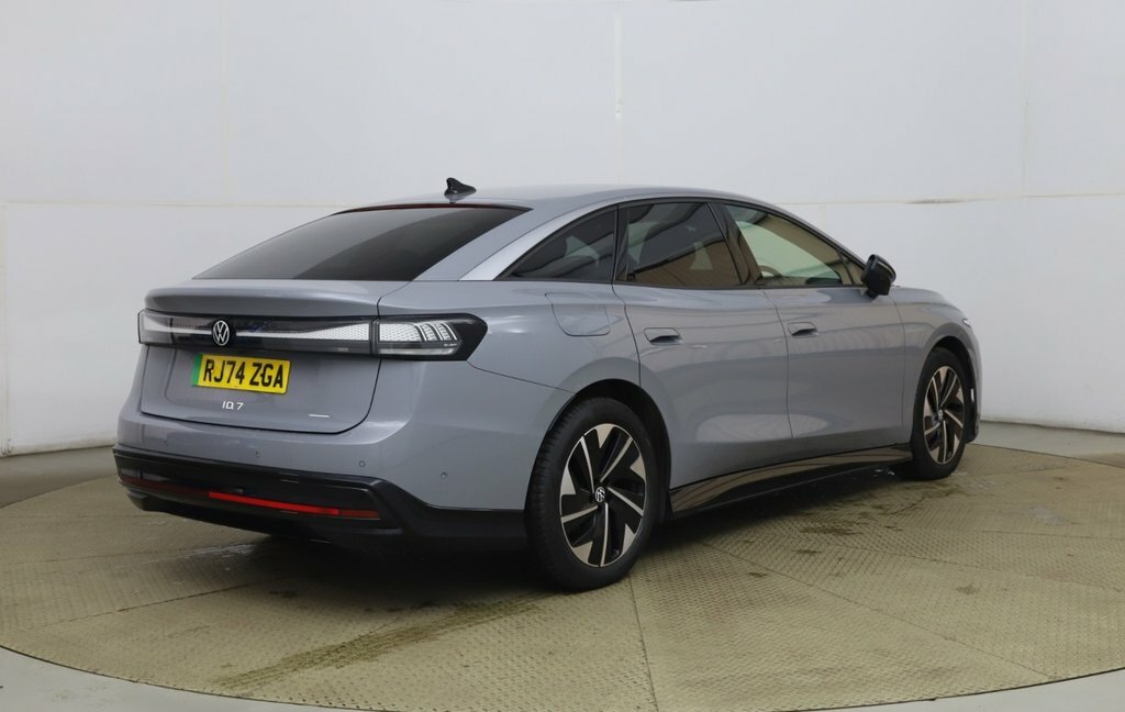 Volkswagen ID.7 Hatchback Grey #4