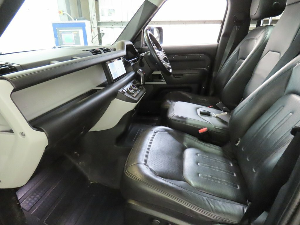Land Rover Defender 110 2.0 D240 Se 110 Blue #7