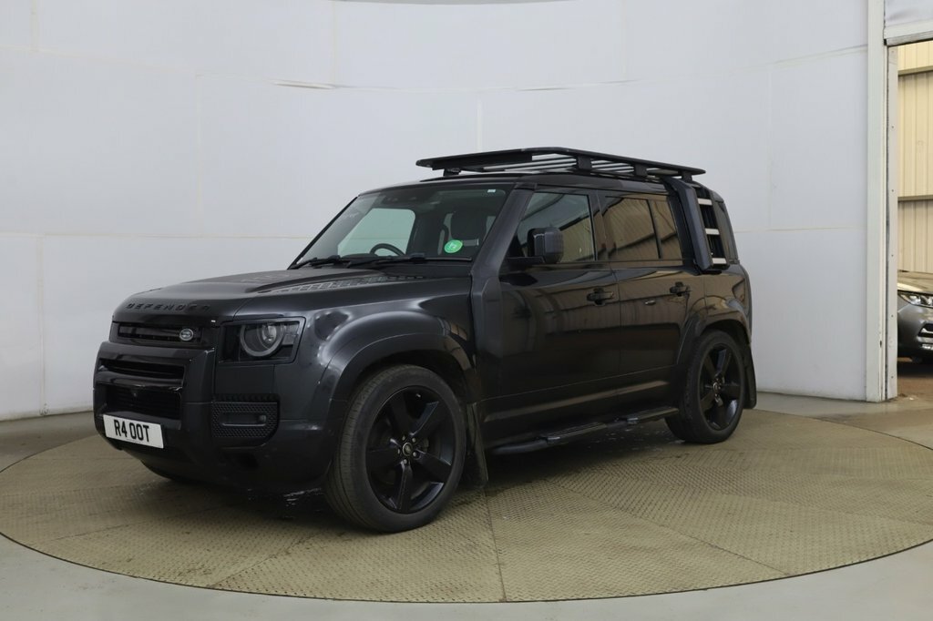 Land Rover Defender 110 2L Hse Black #3