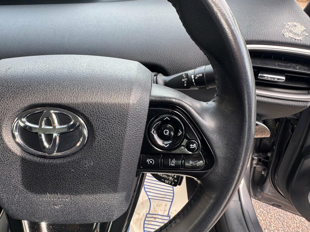 Toyota Prius+ Mpv 201823 #17