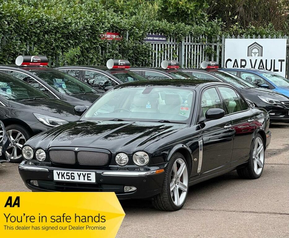Jaguar XJR Saloon 4.2 V8 Portfolio 200656 Black