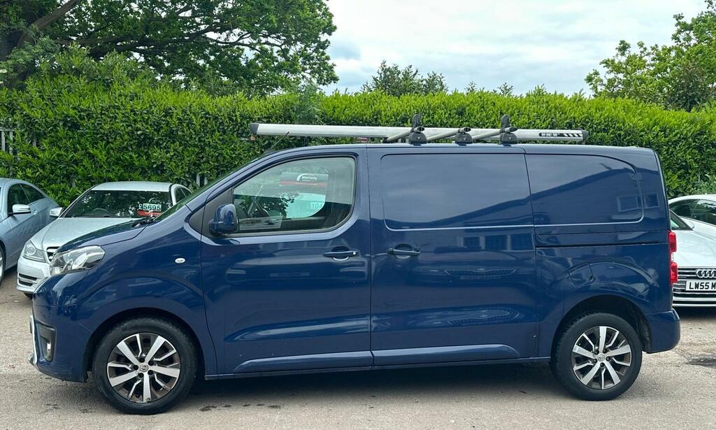 Toyota PROACE Panel Van 2.0D Comfort Medium Panel Van Mwb Euro 6 Blue #6