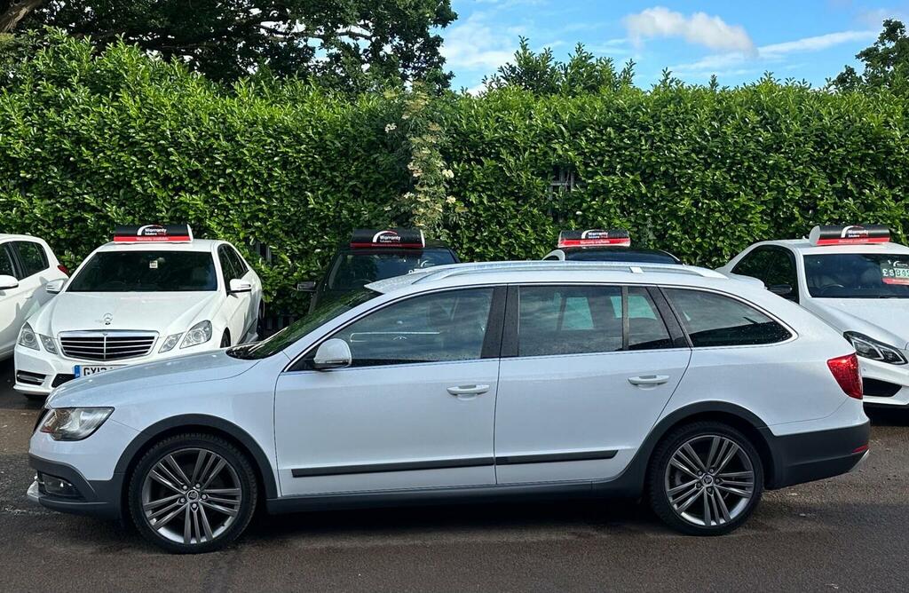 Skoda Superb Estate 2.0 Tdi Outdoor Plus 4Wd Euro 5 20146 White #5
