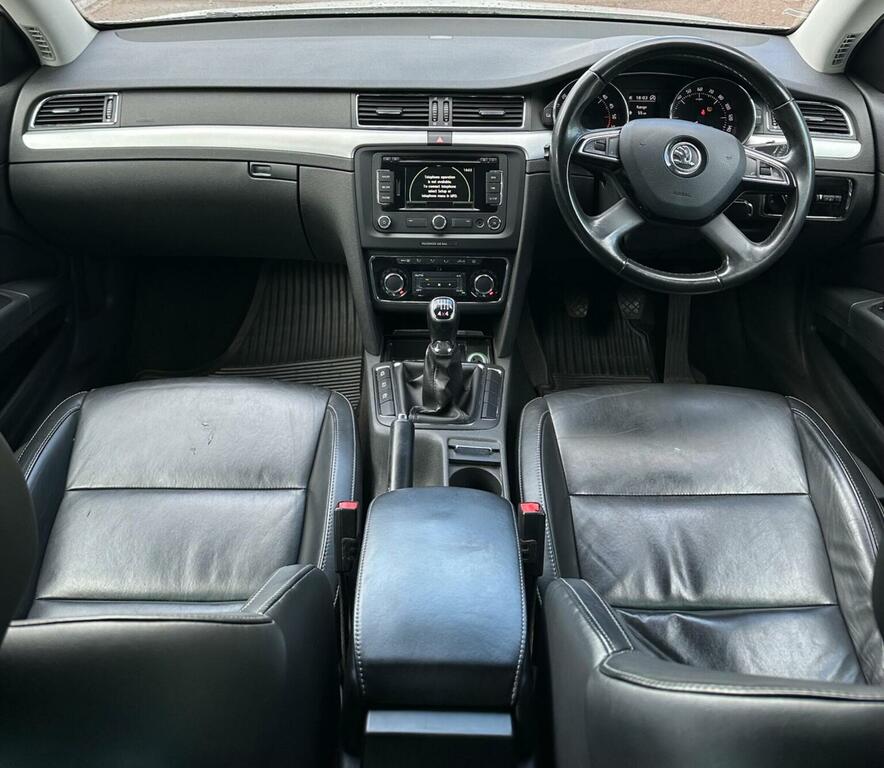Skoda Superb Black #30