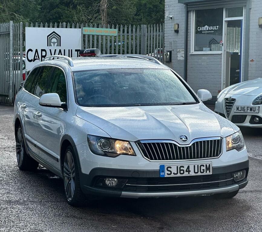 Skoda Superb Black #10