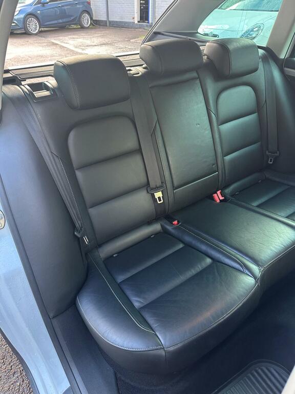 Skoda Superb Black #13