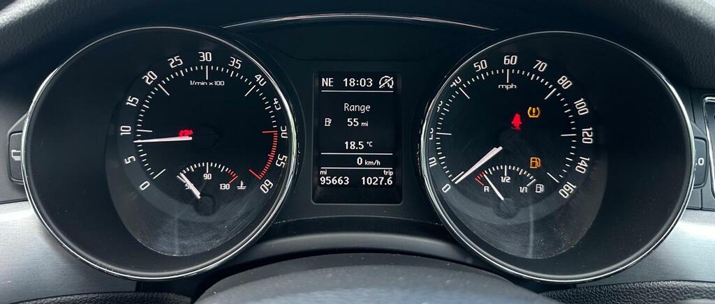 Skoda Superb Black #37