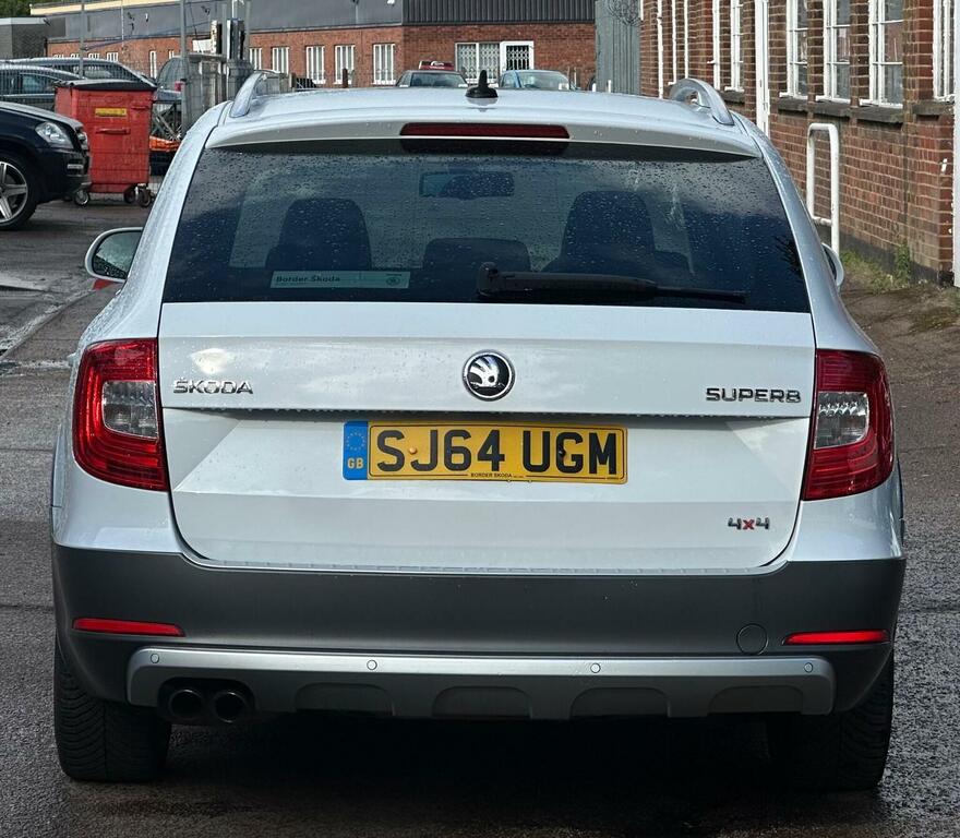 Skoda Superb Black #7