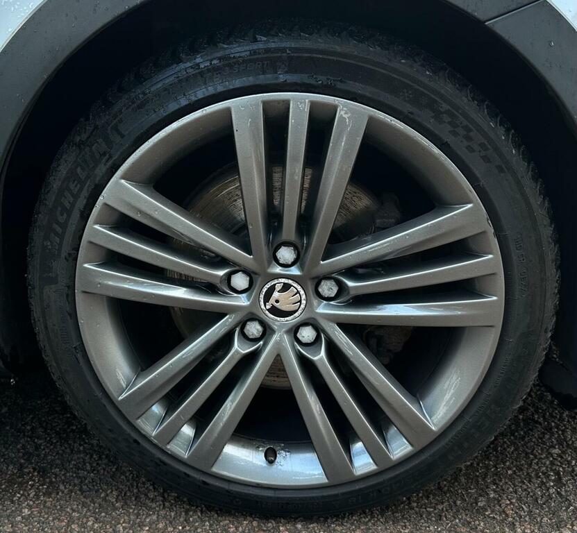 Skoda Superb Black #52