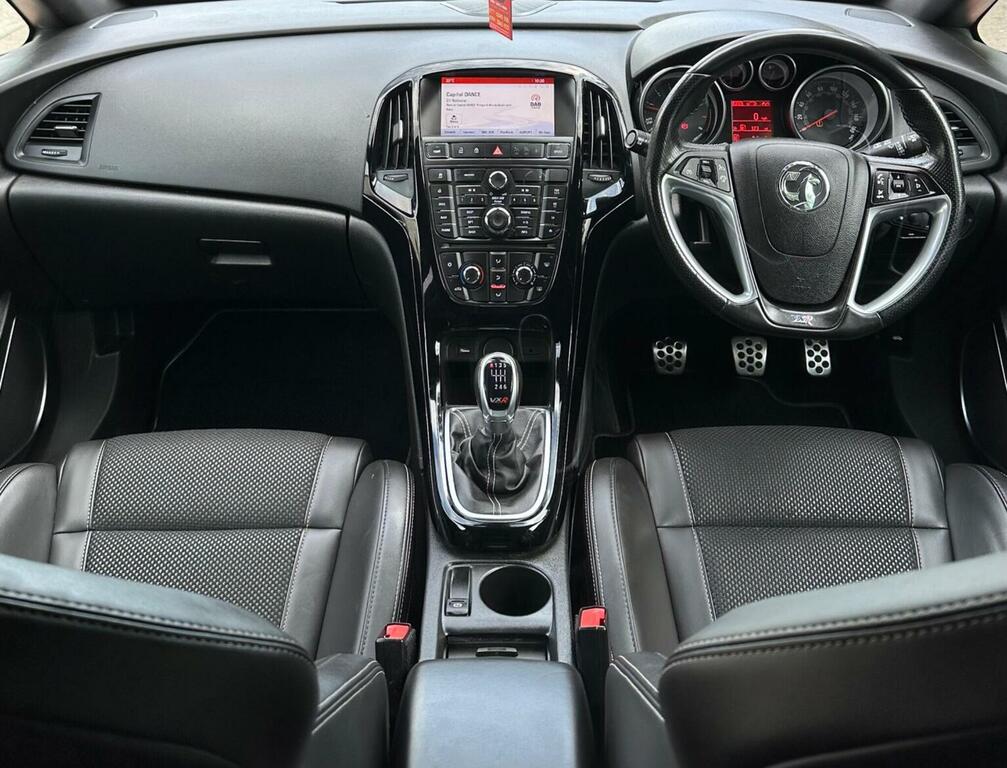 Vauxhall Astra GTC White #75