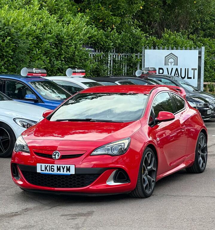 Vauxhall Astra GTC White #53
