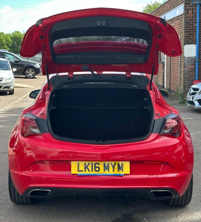 Vauxhall Astra GTC White #8