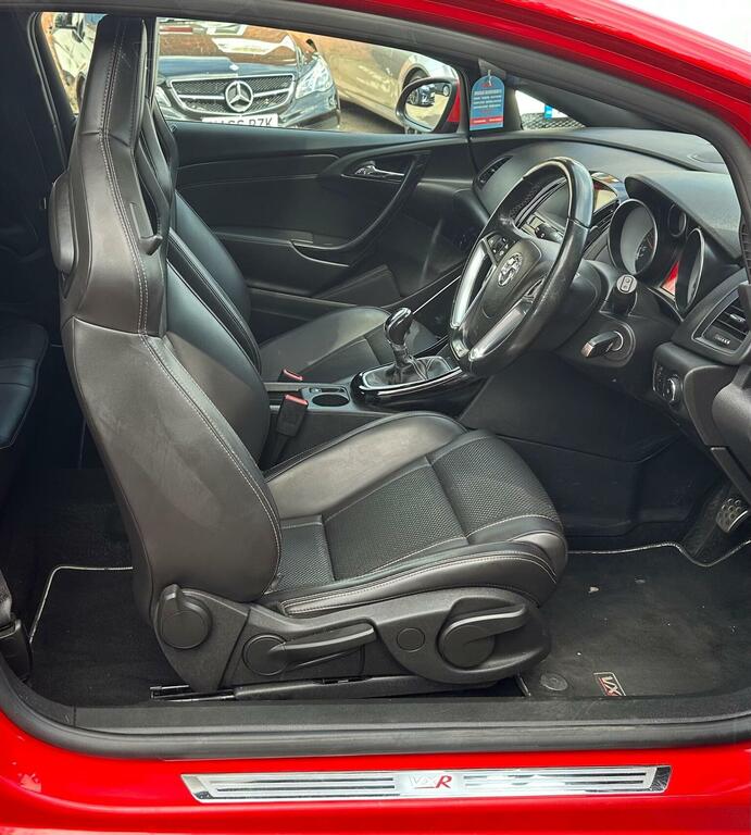 Vauxhall Astra GTC White #63