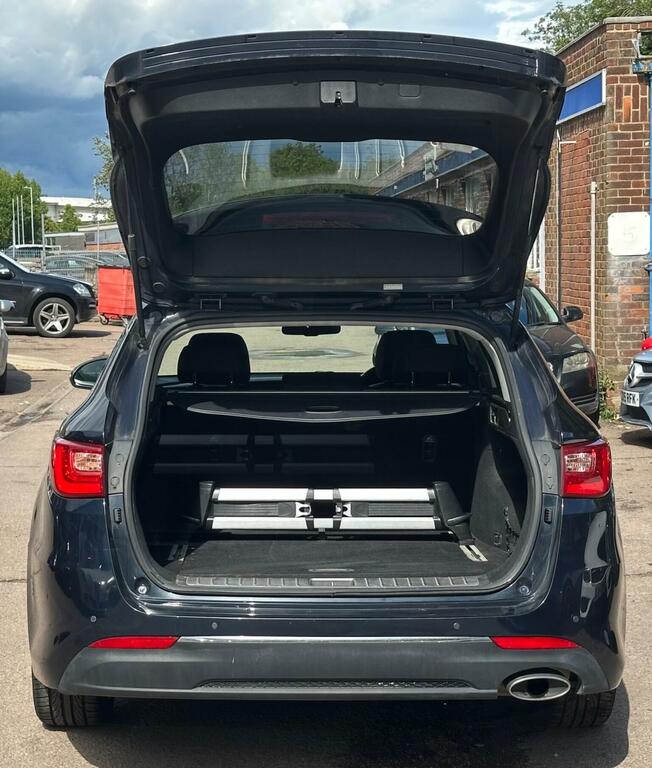 Kia Optima Phev Auto White #50
