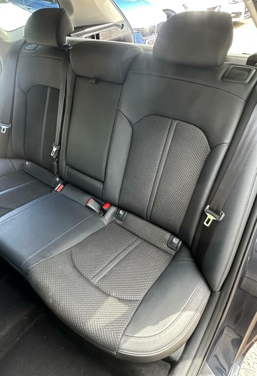 Kia Optima Phev Auto White #71