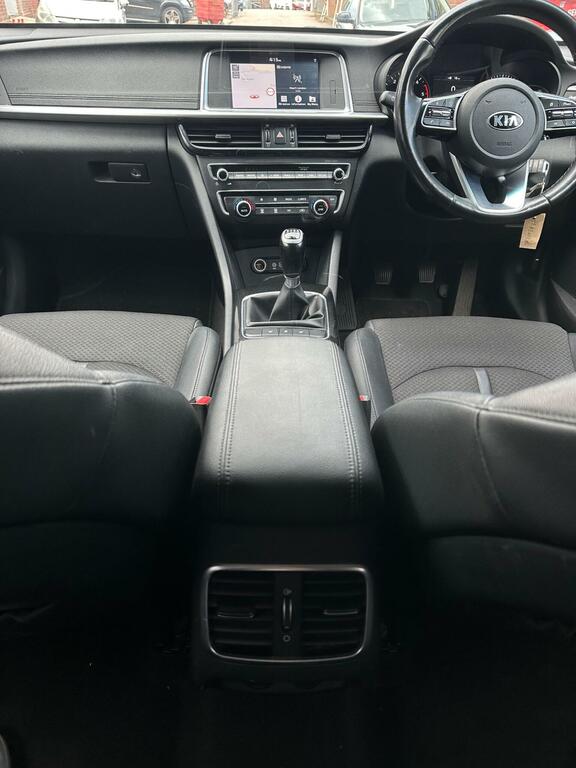 Kia Optima Phev Auto White #38