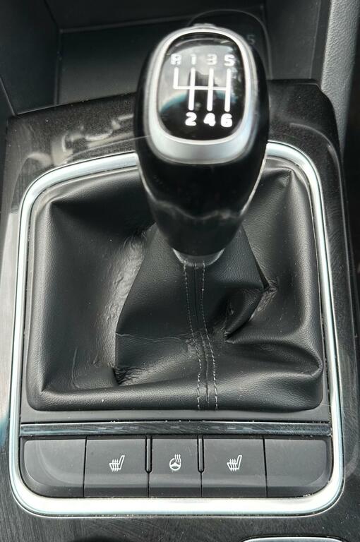 Kia Optima Phev Auto White #42