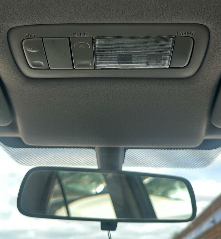Lexus IS 2L Sportcross Silver #94