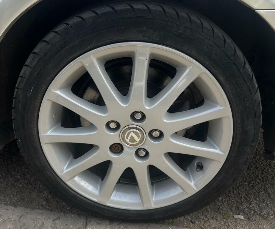 Lexus IS 2L Sportcross Silver #102