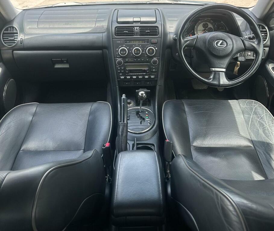Lexus IS 2L Sportcross Silver #83