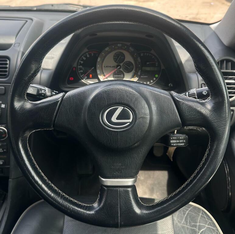 Lexus IS 2L Sportcross Silver #84