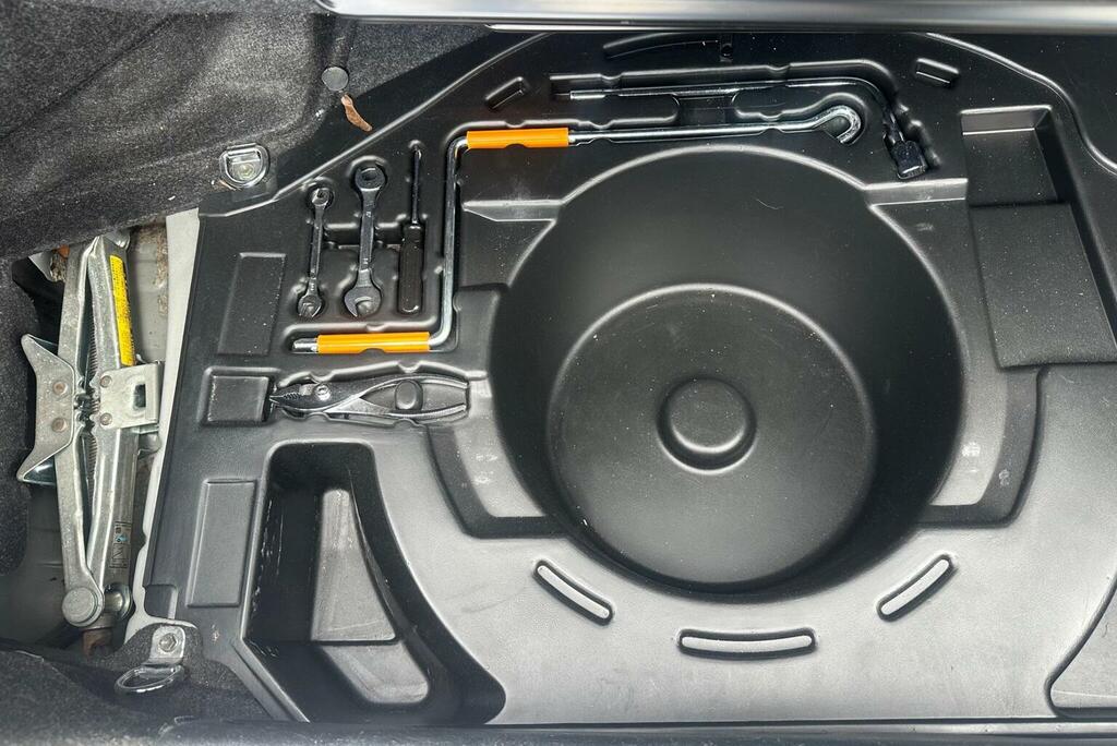 Lexus IS 2L Sportcross Silver #72