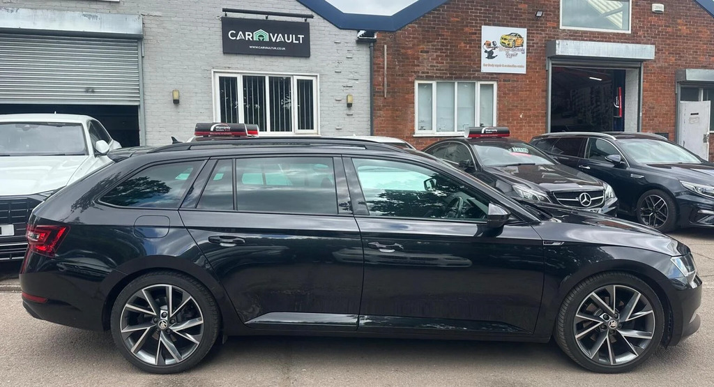 Skoda Superb 2.0 Tdi Cr Se Technology Dsg 7 Speed  #9