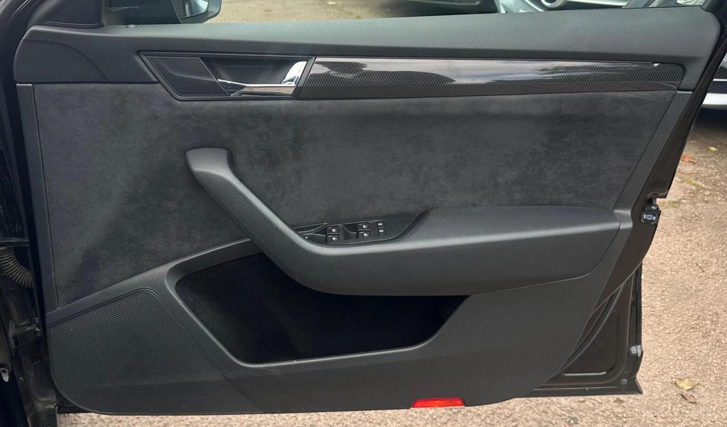 Skoda Superb 2.0 Tdi Cr Se Technology Dsg 7 Speed  #20