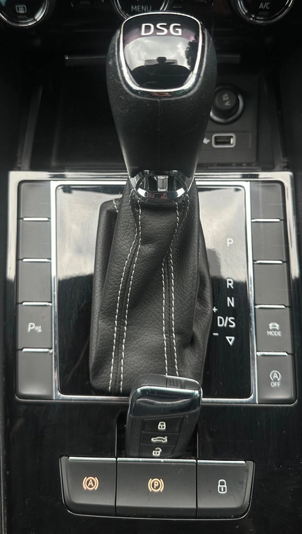Skoda Superb 2.0 Tdi Cr Se Technology Dsg 7 Speed  #41