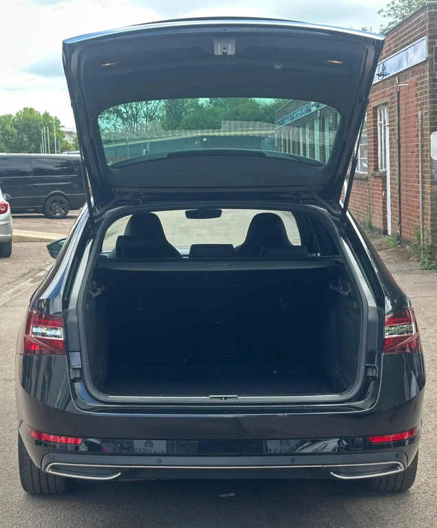 Skoda Superb 2.0 Tdi Cr Se Technology Dsg 7 Speed  #50