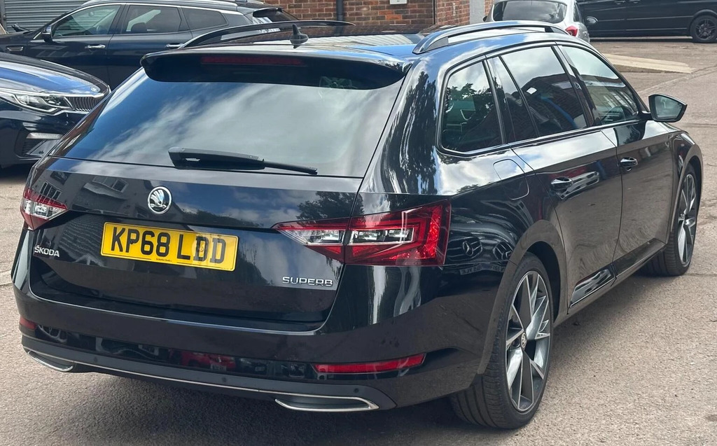 Skoda Superb 2.0 Tdi Cr Se Technology Dsg 7 Speed  #8
