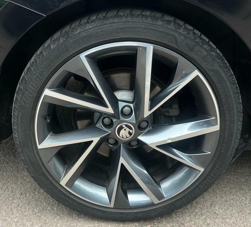 Skoda Superb 2.0 Tdi Cr Se Technology Dsg 7 Speed  #110
