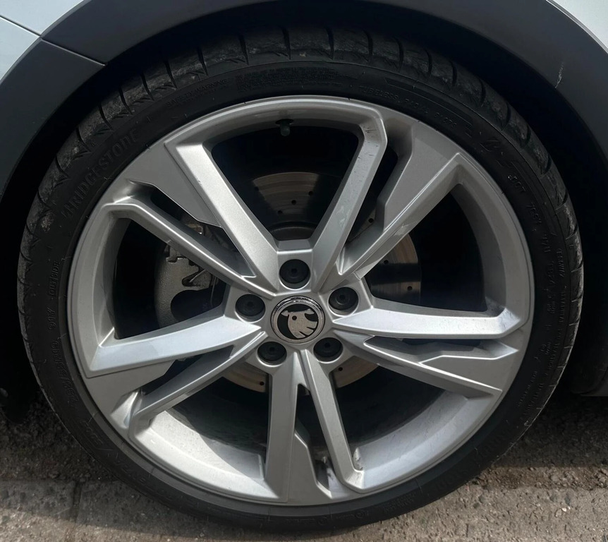 Skoda Superb 2.0 Tdi Laurin Grey #54