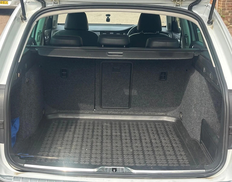 Skoda Superb 2.0 Tdi Laurin Grey #50