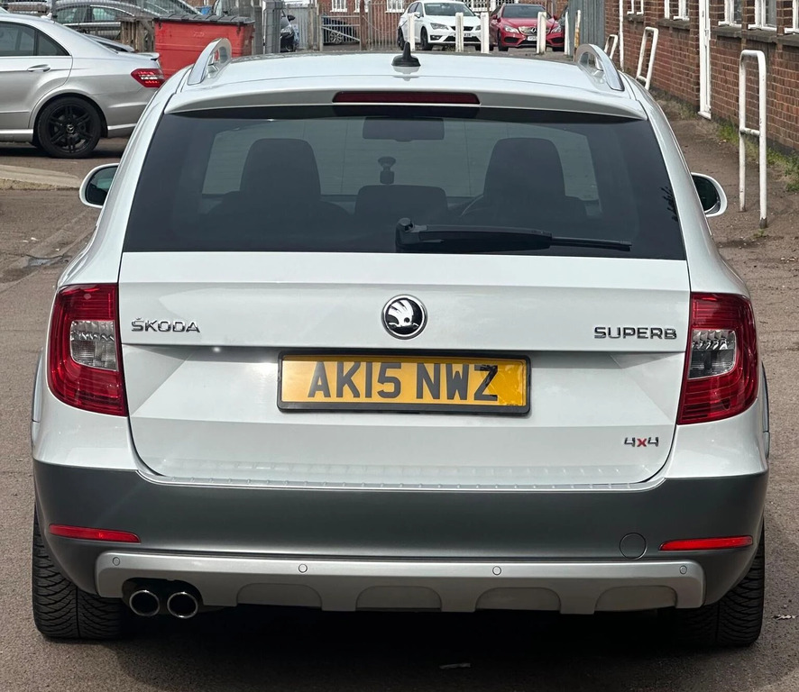 Skoda Superb 2.0 Tdi Laurin Grey #7