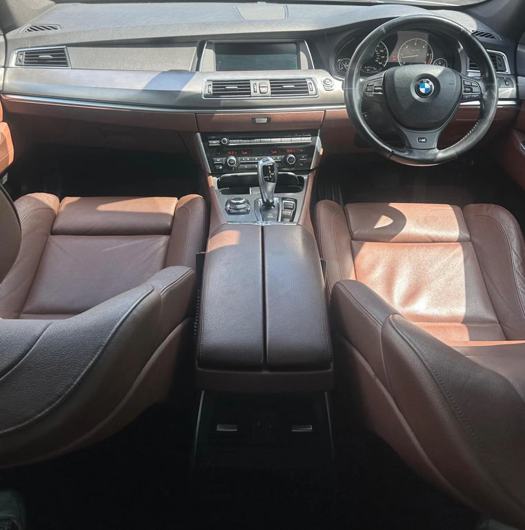 BMW 5 Series Gran Turismo Hatchback 3.0 530D Se Gt 2011 Grey #33