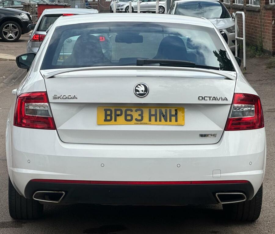 Skoda Octavia White #7