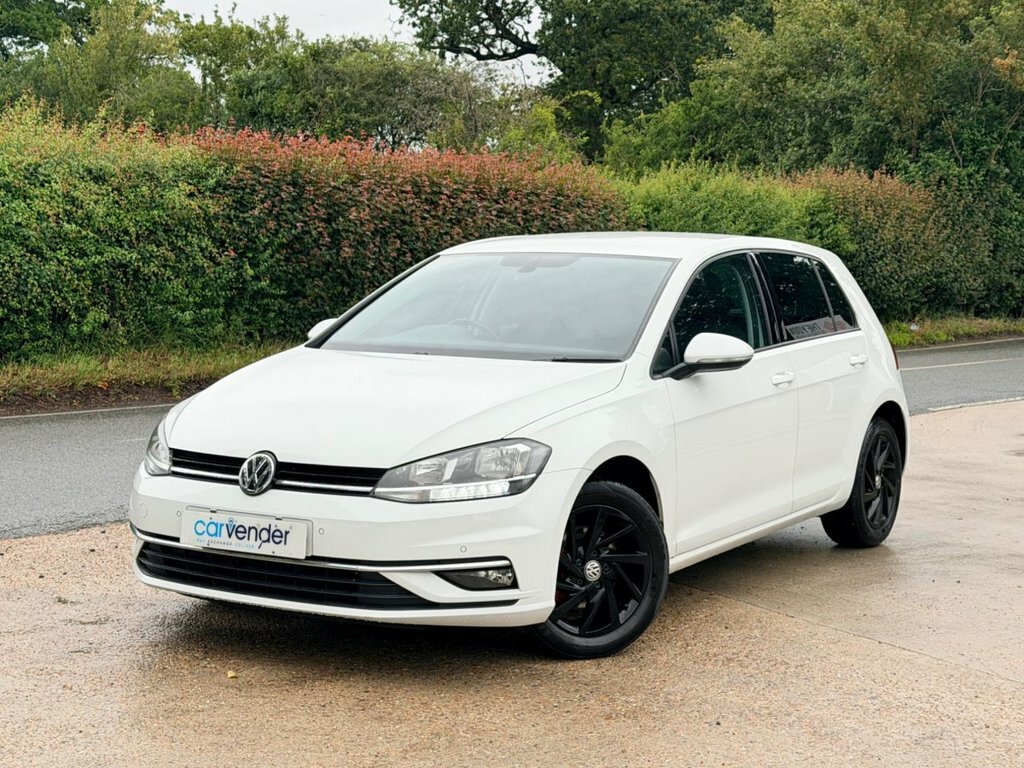 Volkswagen Golf 1.5L Match NA69ZFF White #2