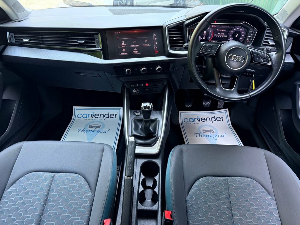 Audi A1 1L Sport EP19CZN White #3