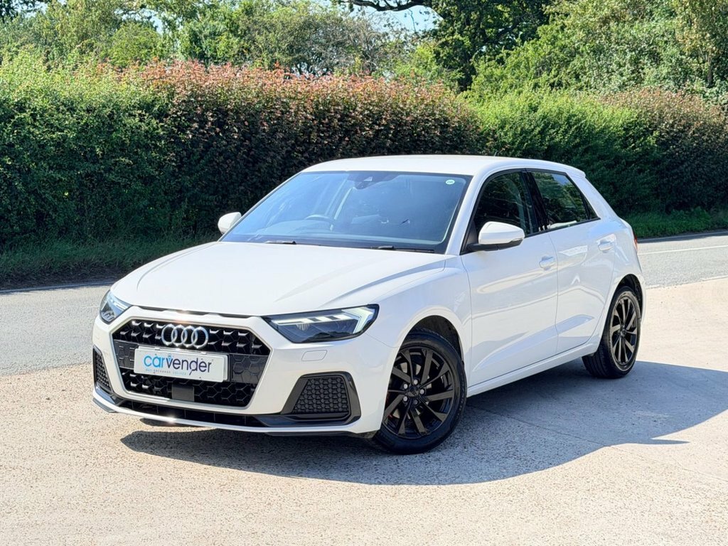 Audi A1 1L Sport EP19CZN White #2