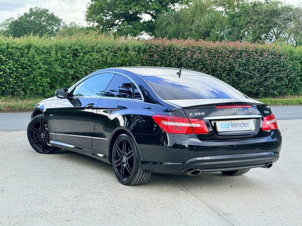 Mercedes-Benz E Class 3L Sport Black #4