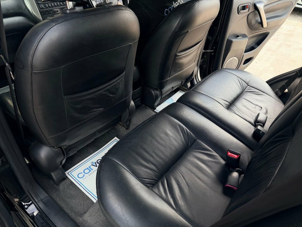 Toyota Rav 4 2.0 D-4d Xt-r 4Wd Grey #17