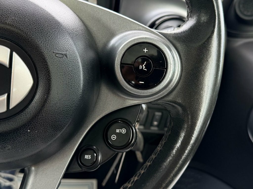 Smart Fortwo Coupe 0.9 Edition1 T White #25
